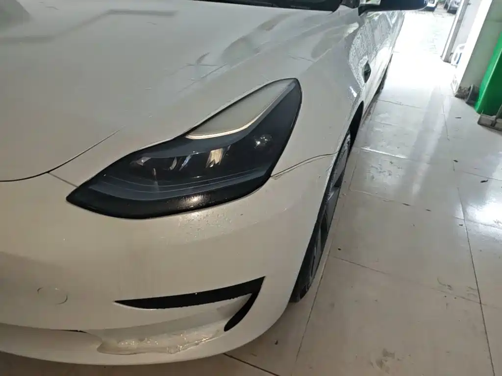 Tesla Model 3 — фото 24