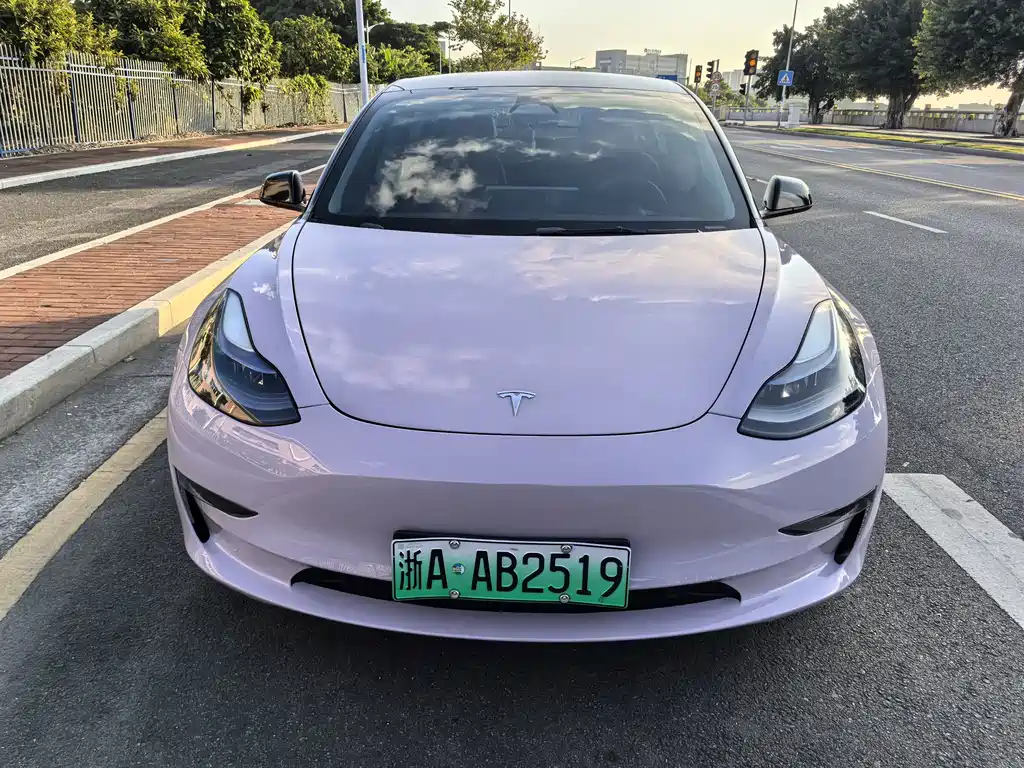 Tesla Model 3 — фото 2