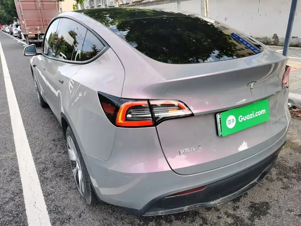 Tesla Model Y — фото 5