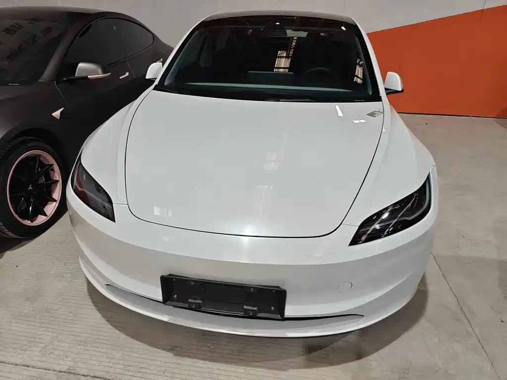 Tesla Model 3 — фото 2