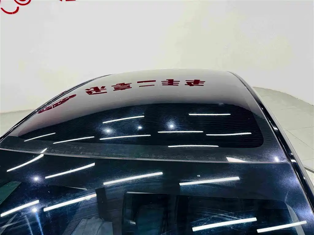 Tesla Model Y — фото 11