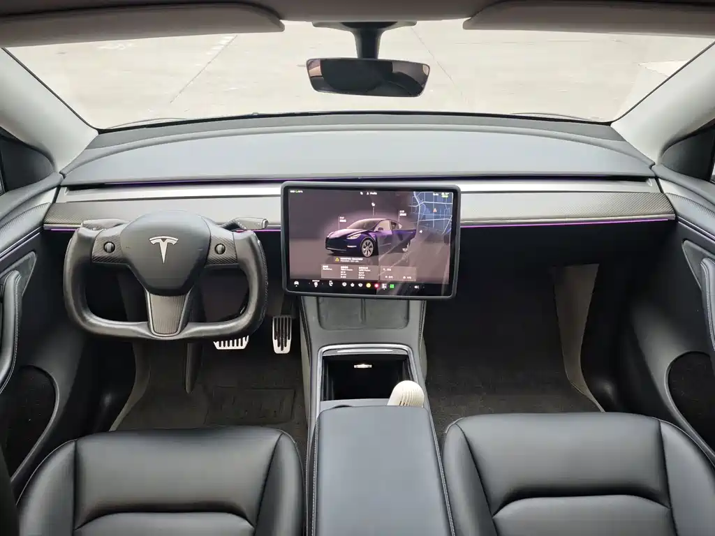 Tesla Model Y — фото 12