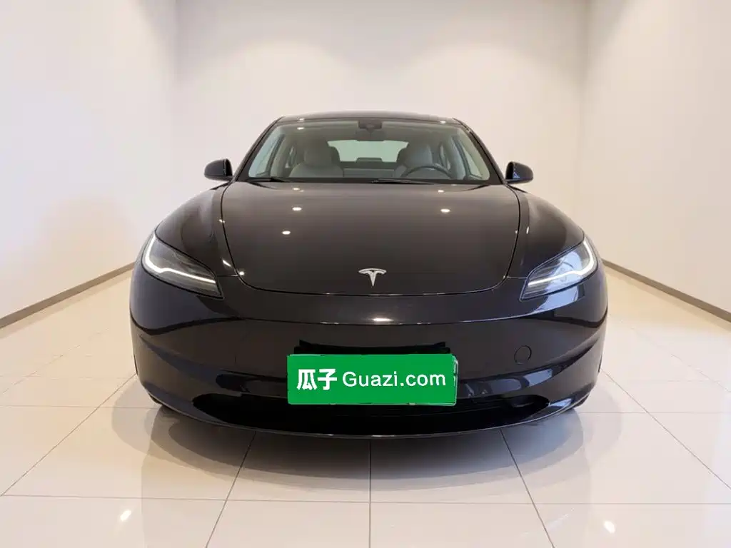 Tesla Model 3 — фото 2