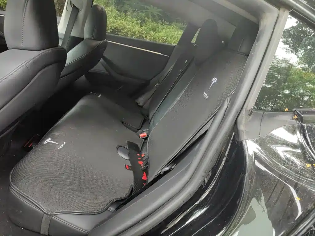 Tesla Model 3 — фото 13