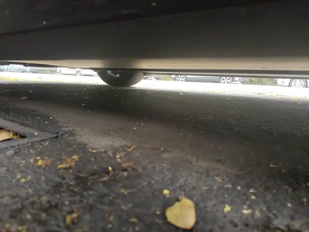 Tesla Model 3 — фото 17