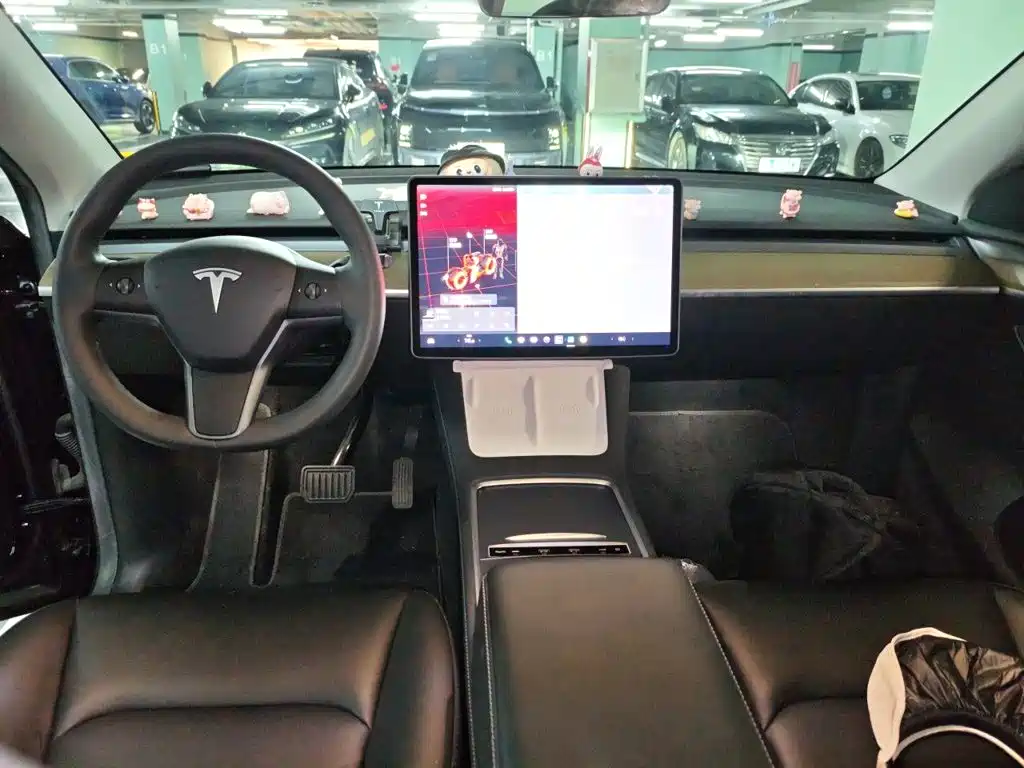 Tesla Model Y — фото 5