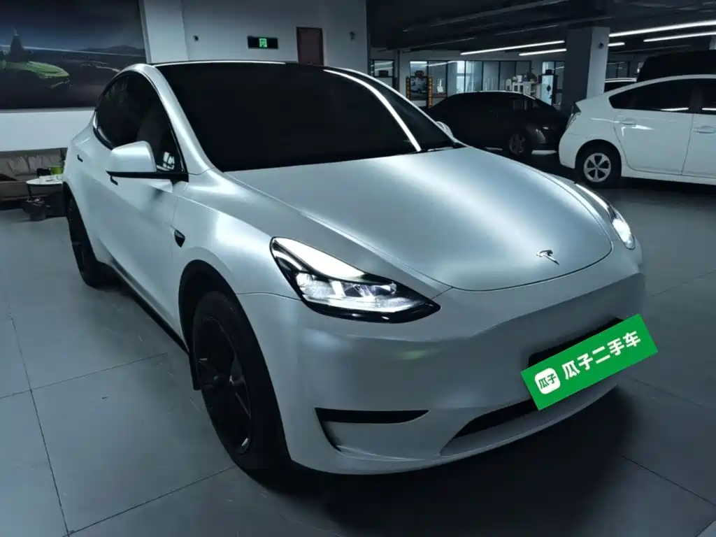 Tesla Model Y — фото 4