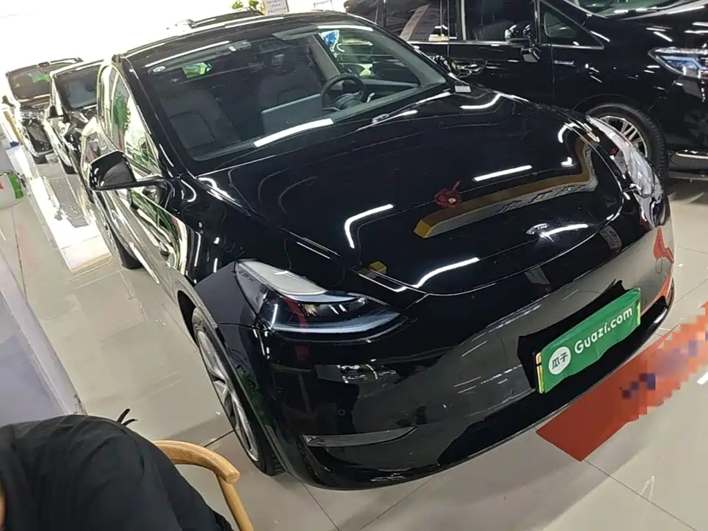 Tesla Model Y — фото 4
