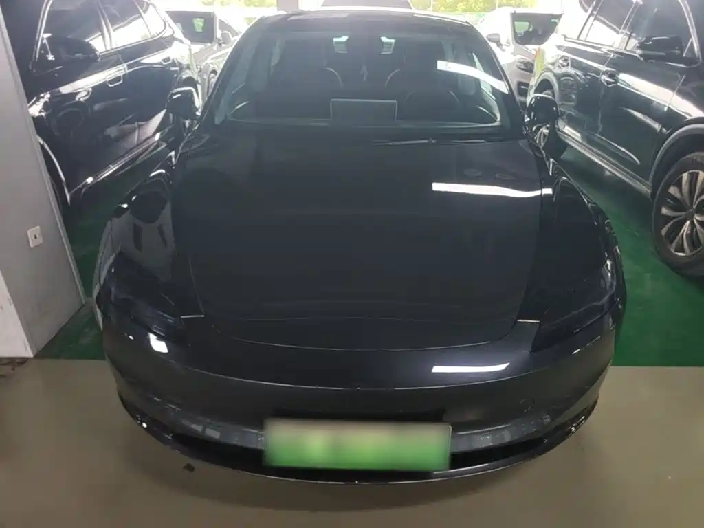 Tesla Model 3 — фото 3