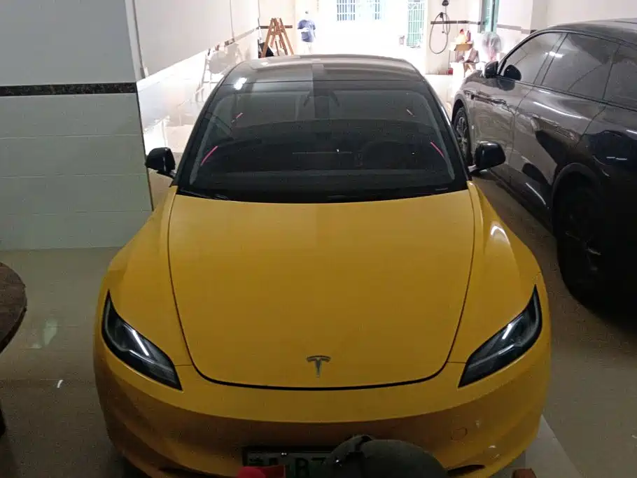 Tesla Model 3 — фото 2