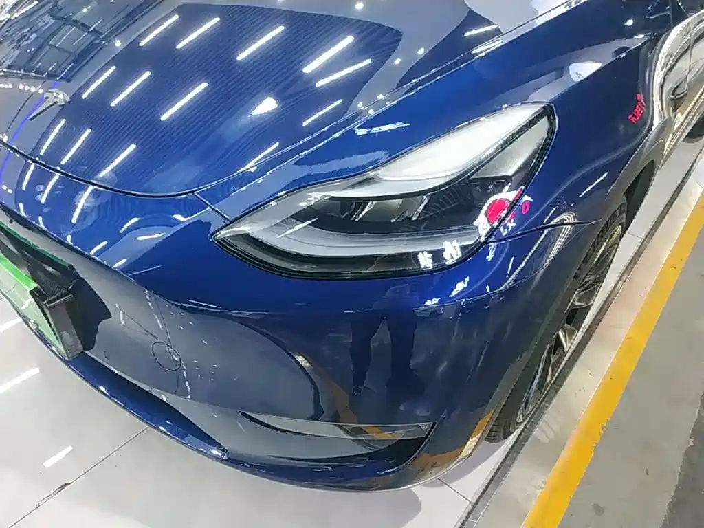 Tesla Model Y — фото 24