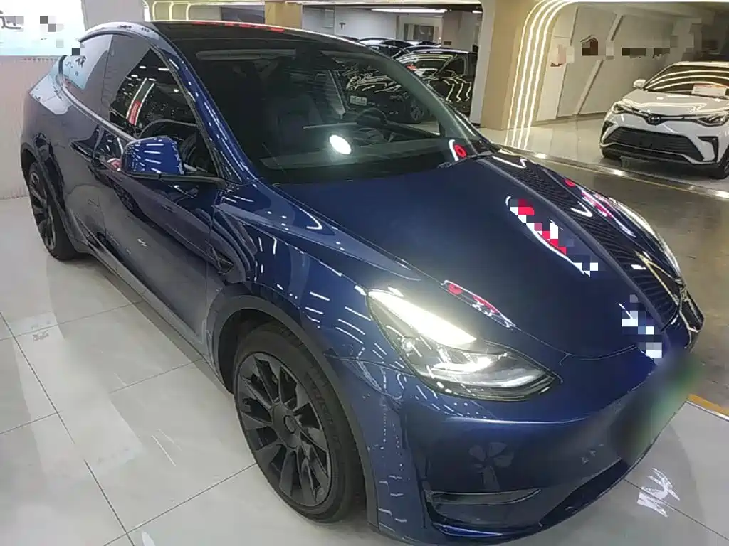 Tesla Model Y — фото 4