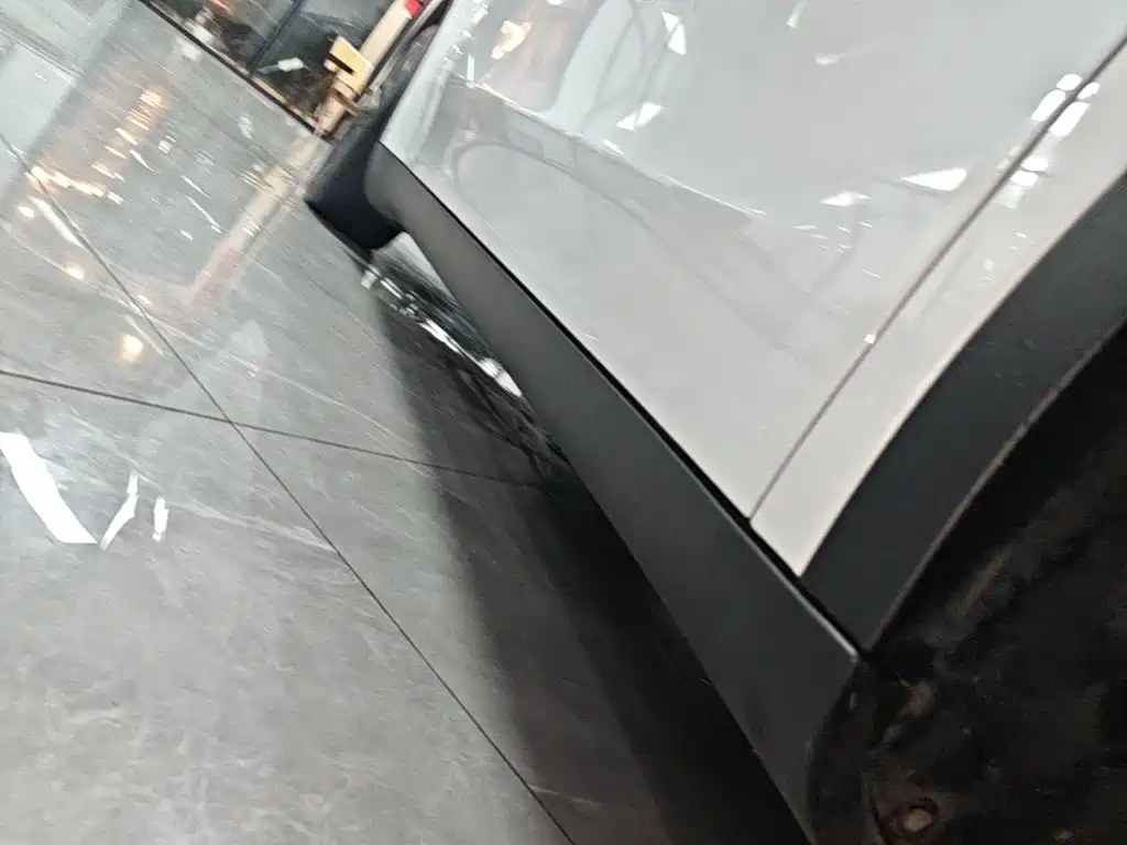 Tesla Model Y — фото 21