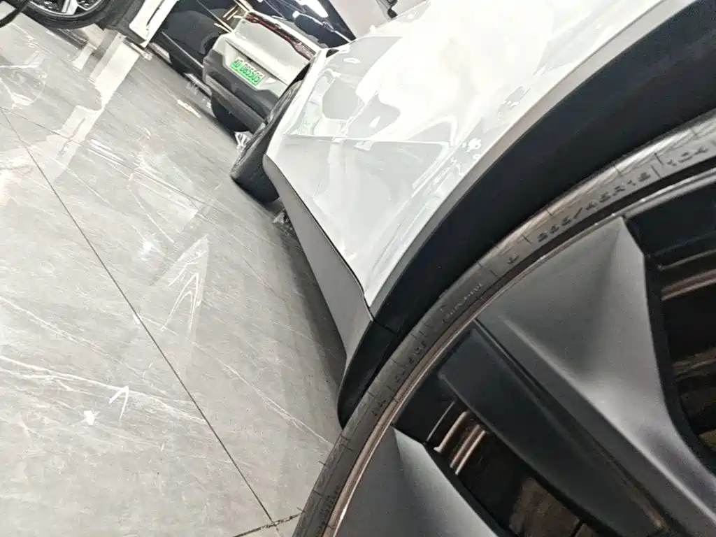 Tesla Model Y — фото 22
