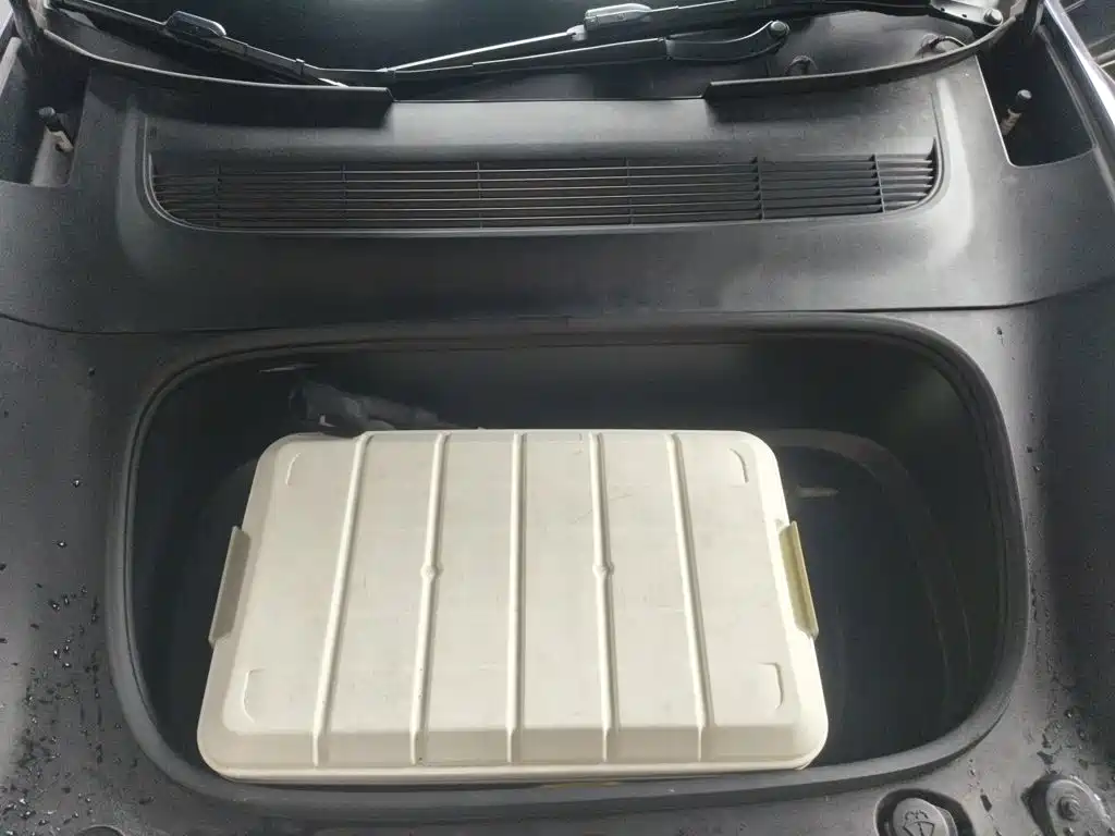Tesla Model Y — фото 16