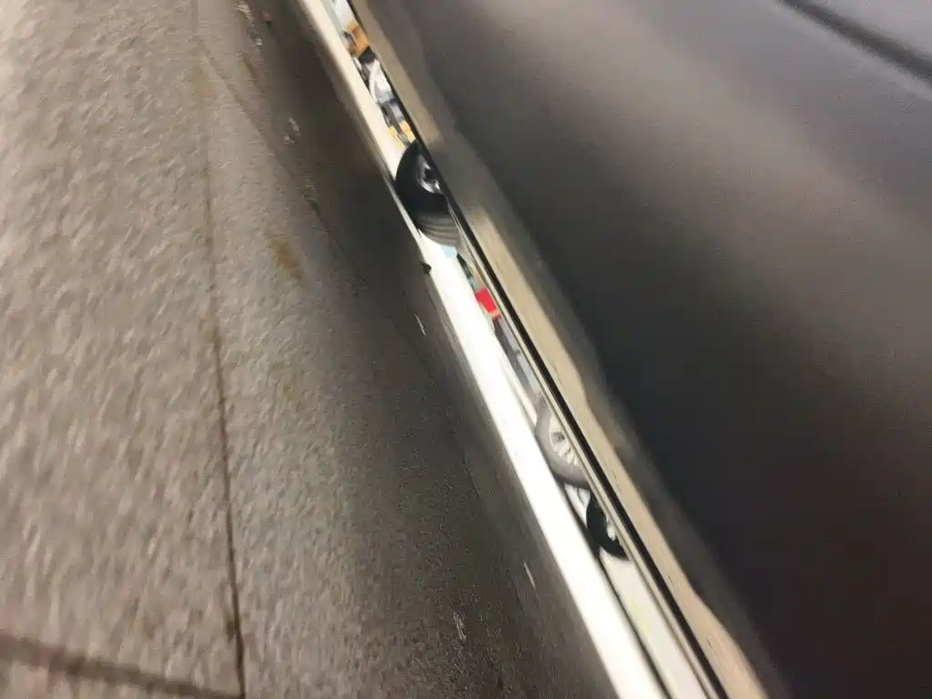 Tesla Model Y — фото 17
