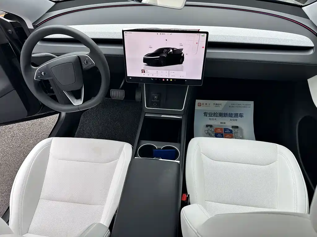 Tesla Model Y — фото 5