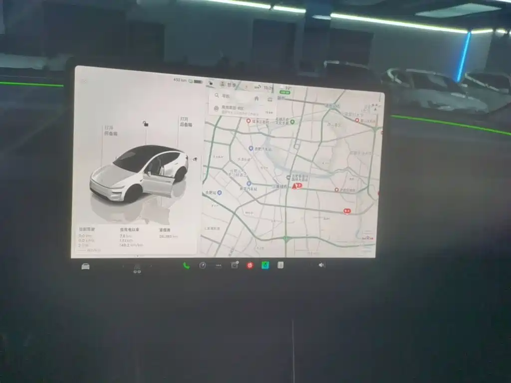 Tesla Model Y — фото 13