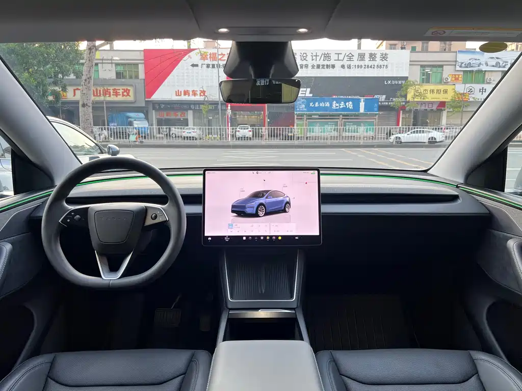 Tesla Model Y — фото 23