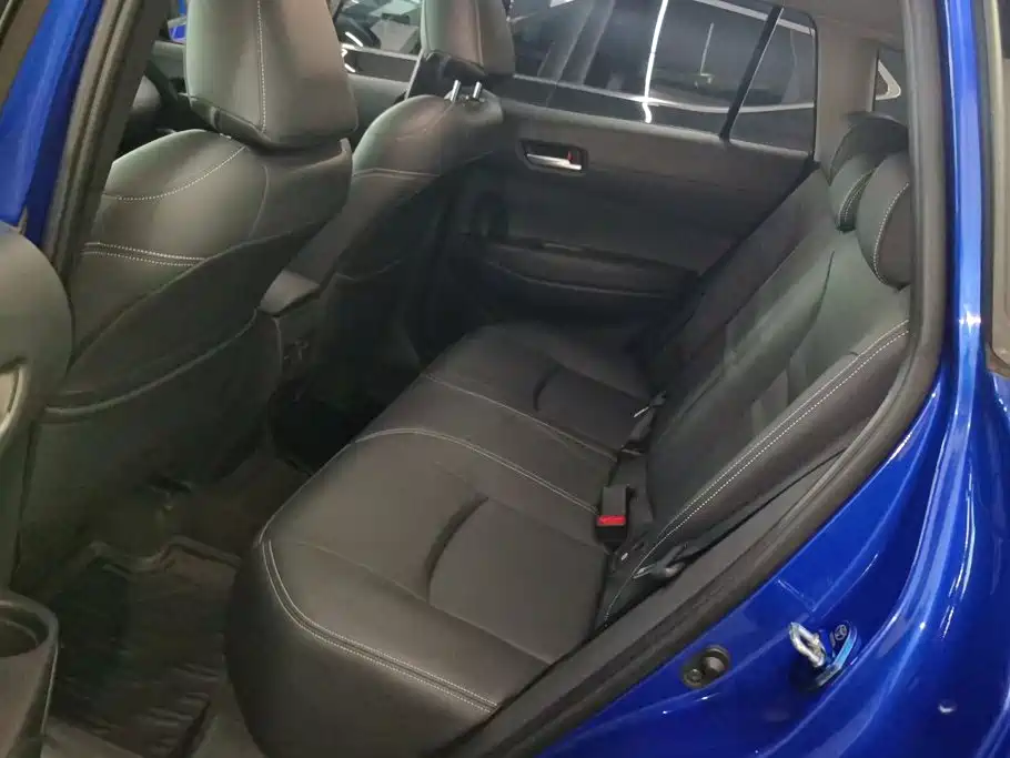 Toyota Corolla Cross — фото 11