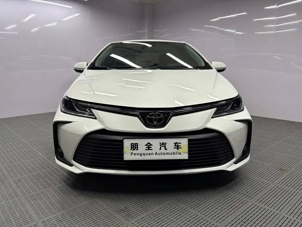 Toyota Corolla — фото 2