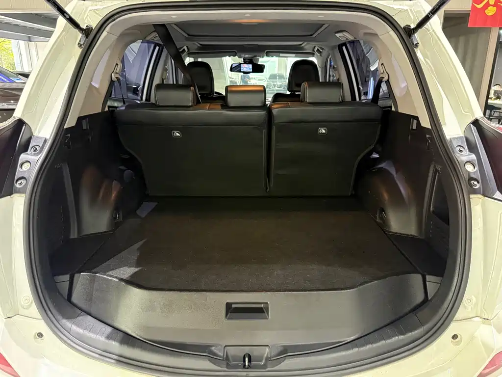 Toyota RAV4 — фото 22