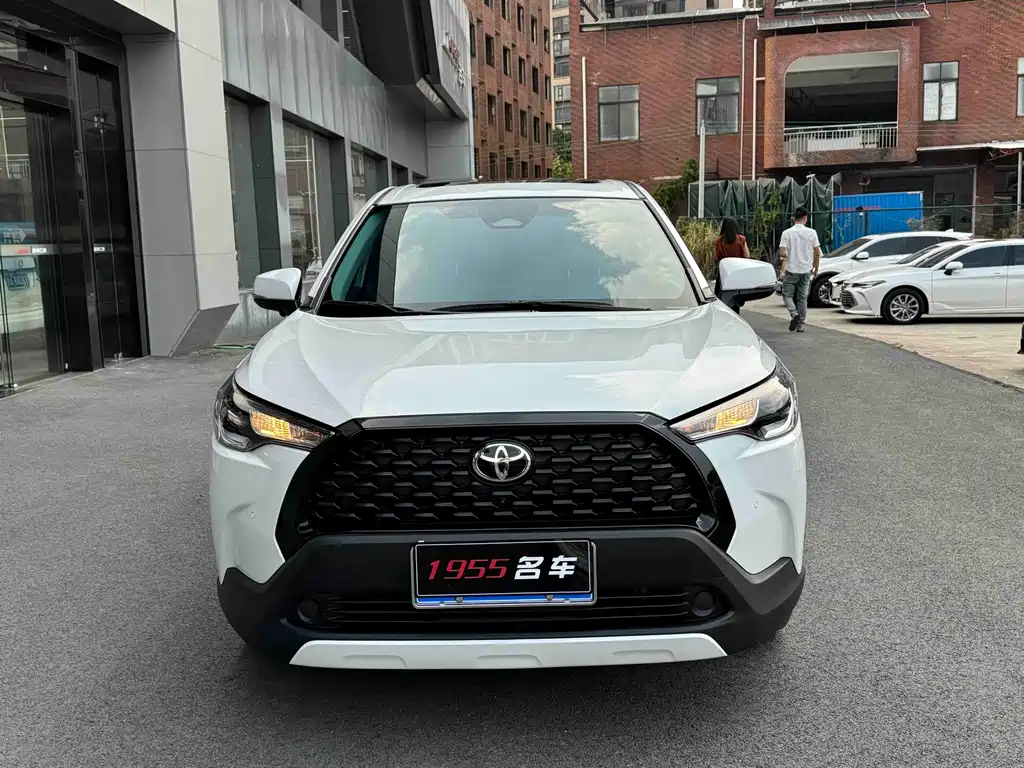 Toyota Corolla Cross — фото 2