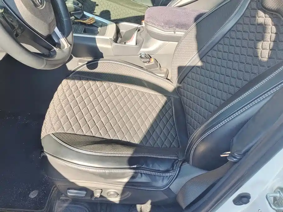 Toyota RAV4 — фото 9