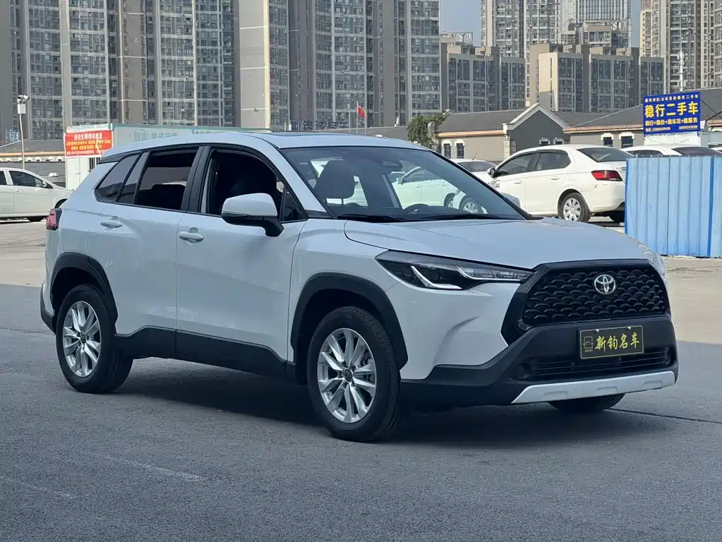 Toyota Corolla Cross — фото 3