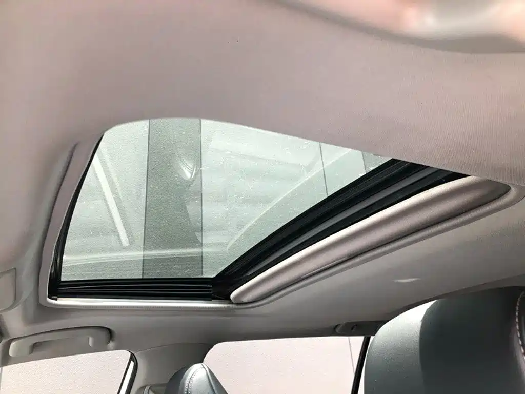 Toyota Wildlander — фото 11