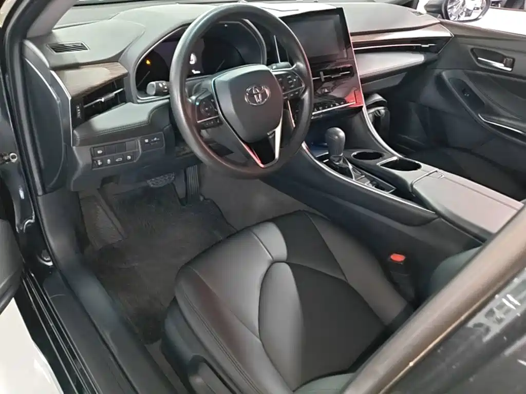 Toyota Avalon — фото 10