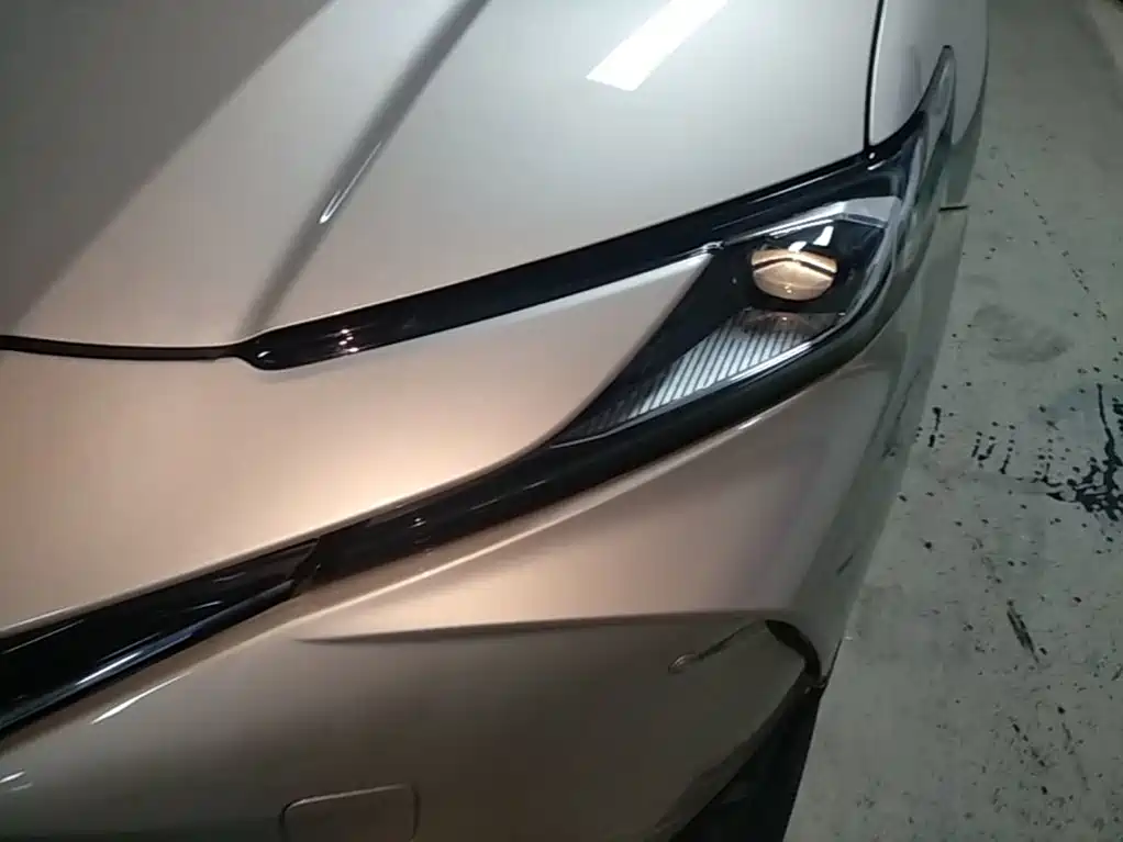 Toyota Camry — фото 24