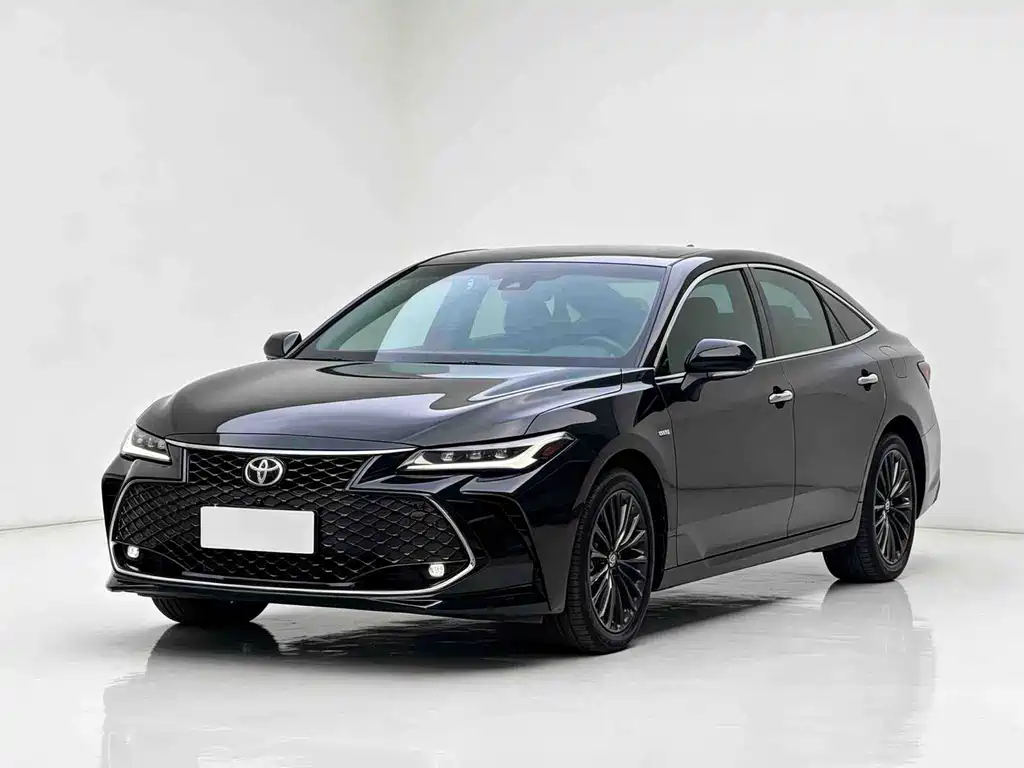 Toyota Avalon — фото 1