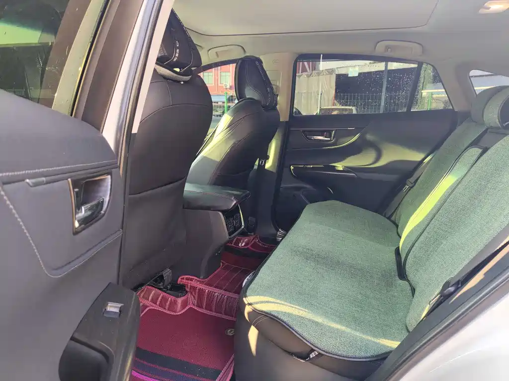Toyota Harrier — фото 7