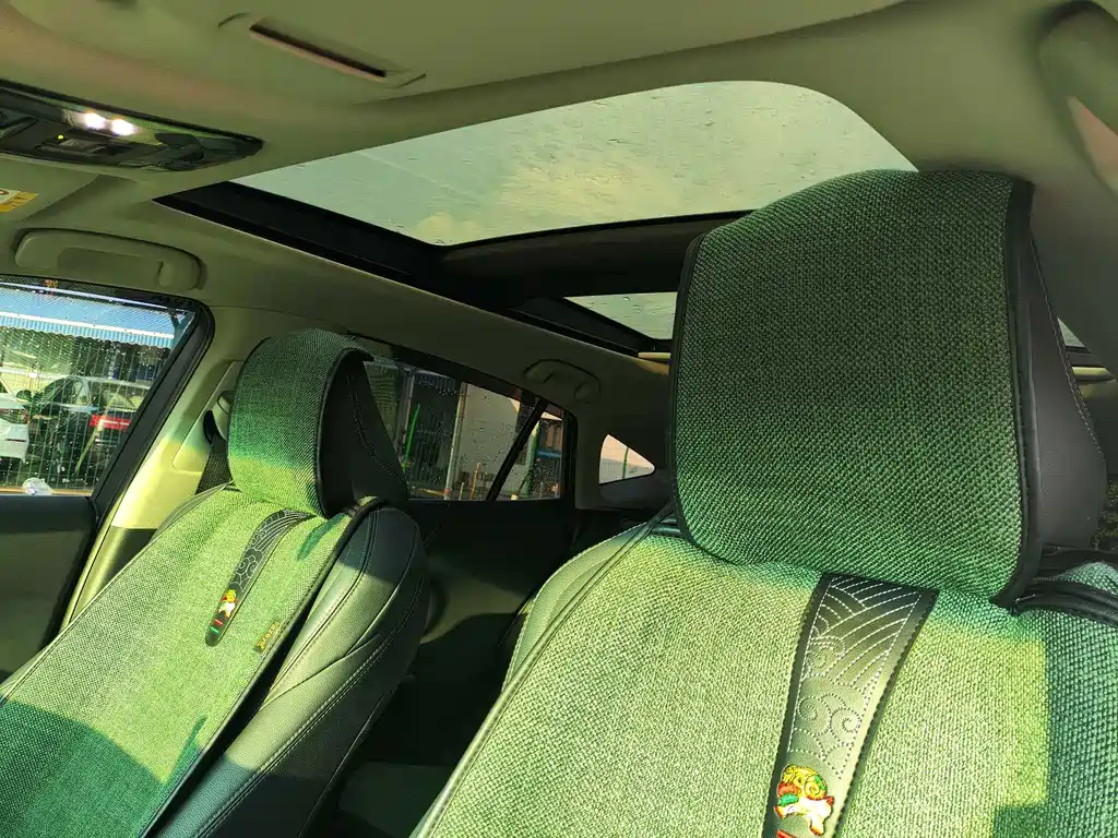 Toyota Harrier — фото 10