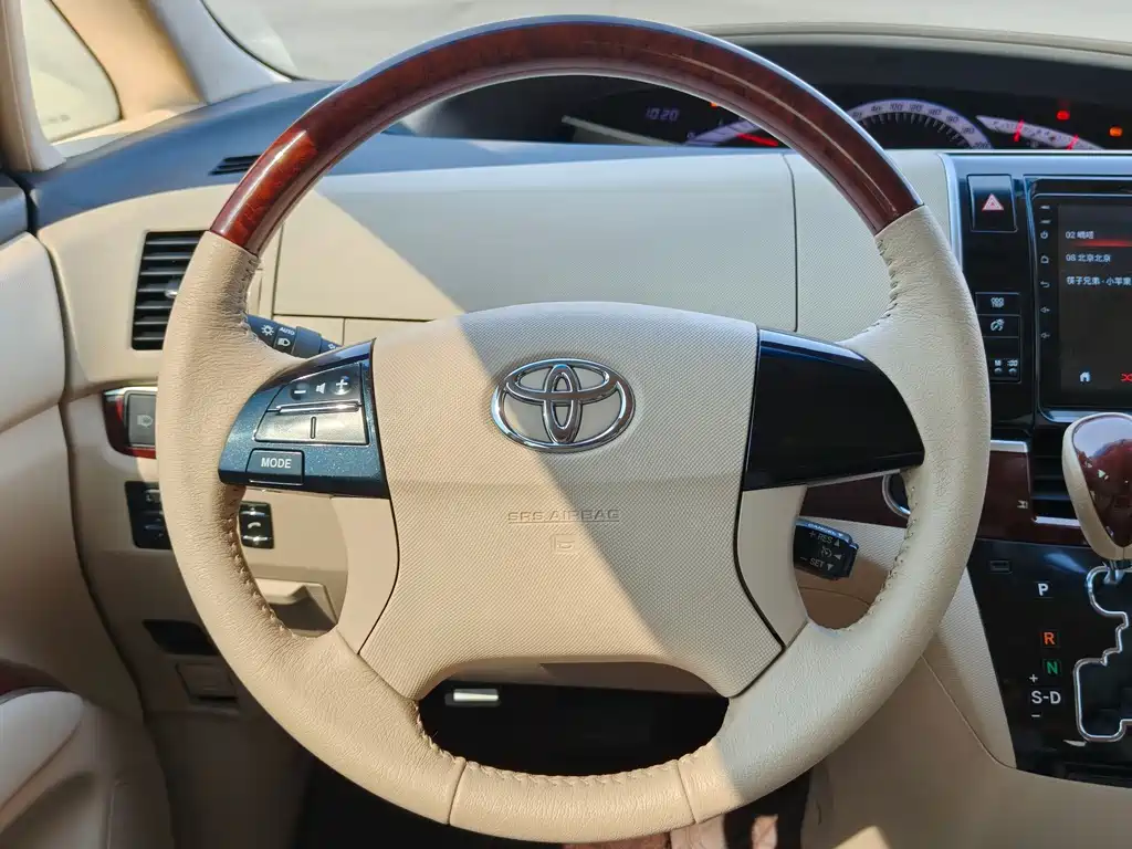 Toyota Previa — фото 6