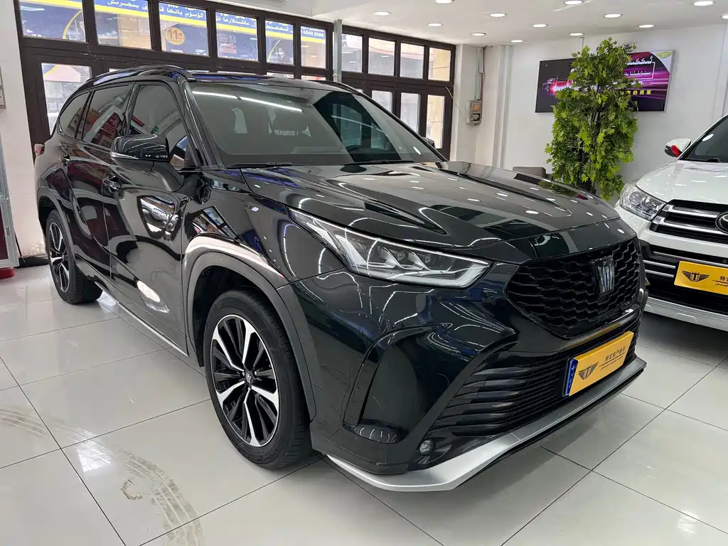 Toyota Crown Kluger
