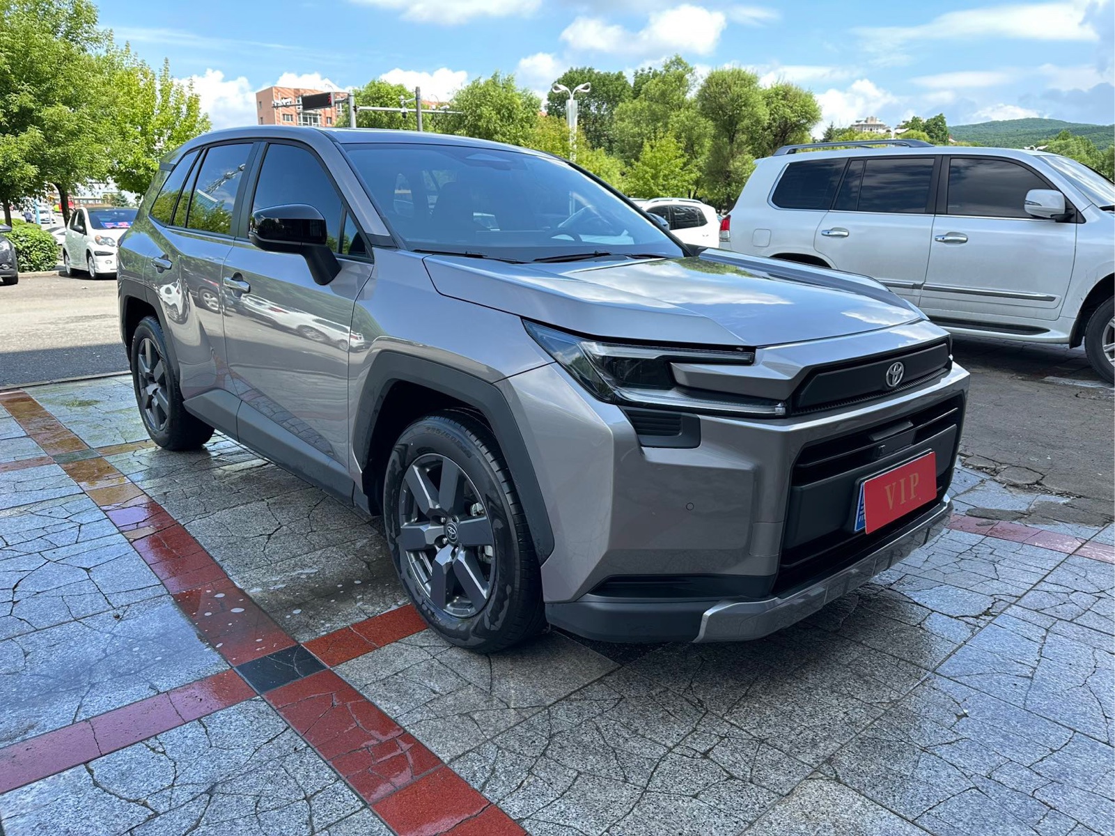 Toyota RAV4 — фото 3