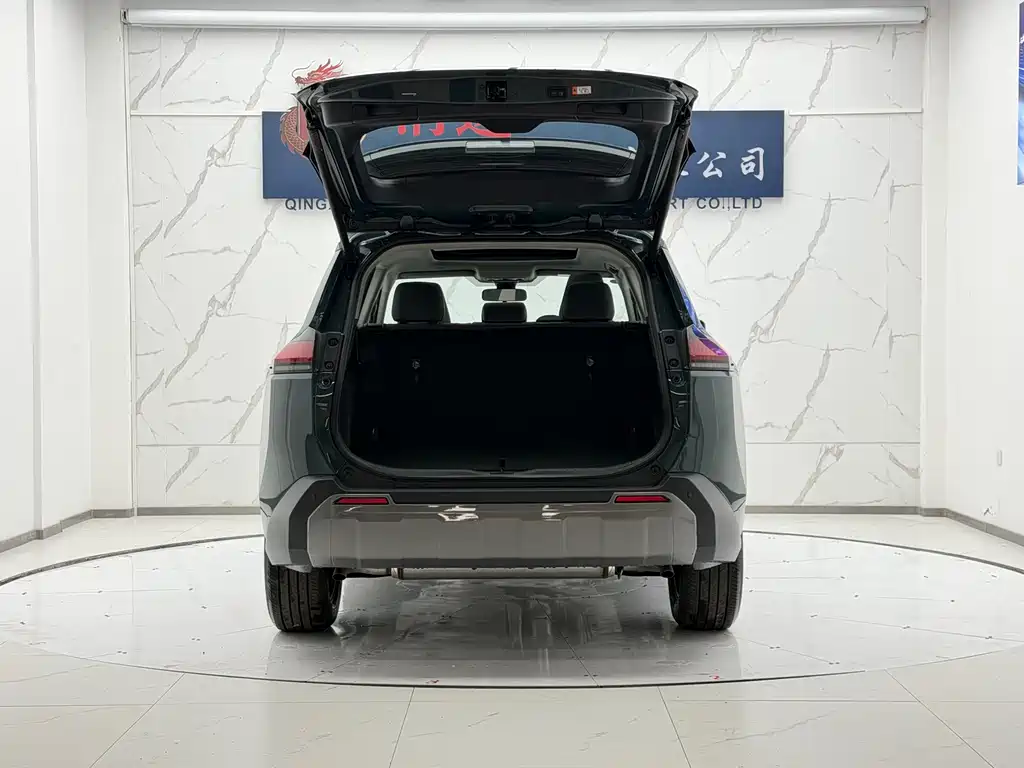 Toyota RAV4 — фото 9