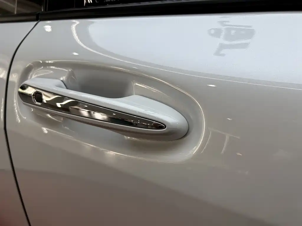 Toyota Granvia — фото 39