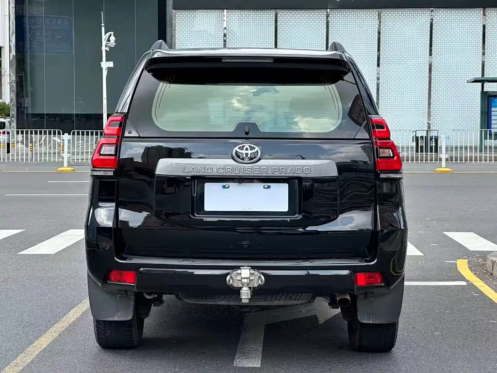 Toyota Prado (Import) — фото 11