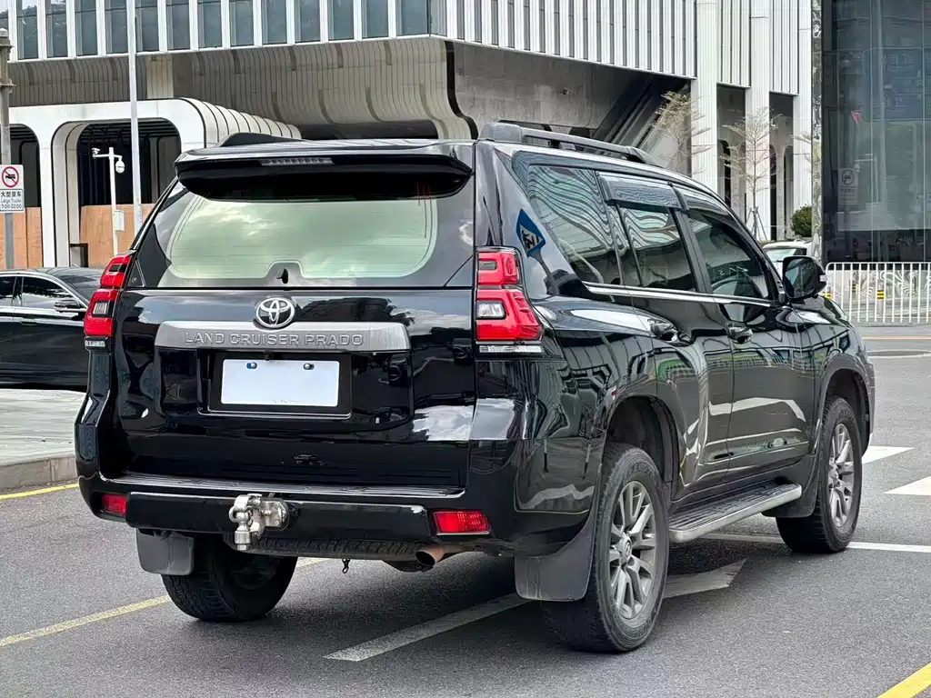 Toyota Prado (Import) — фото 10
