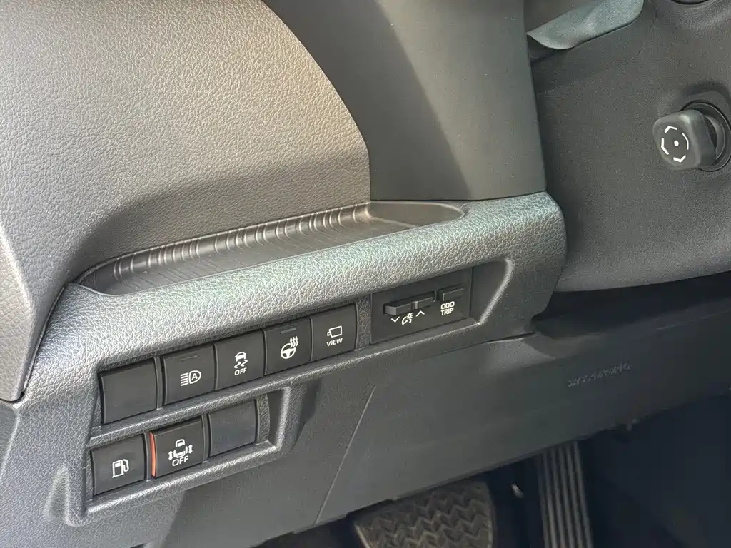 Toyota Sienna — фото 25