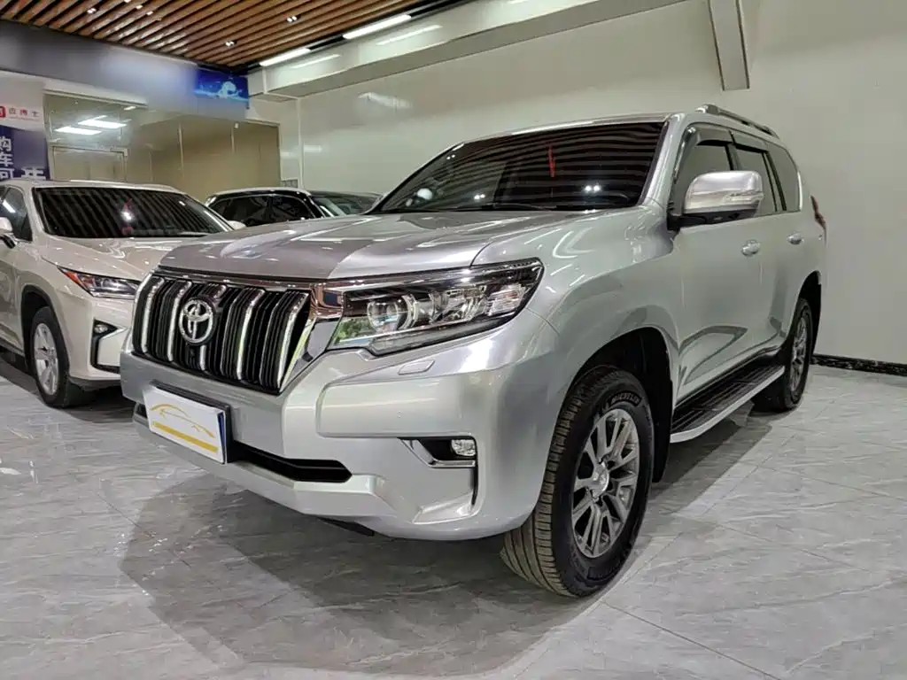 Toyota Prado — фото 2