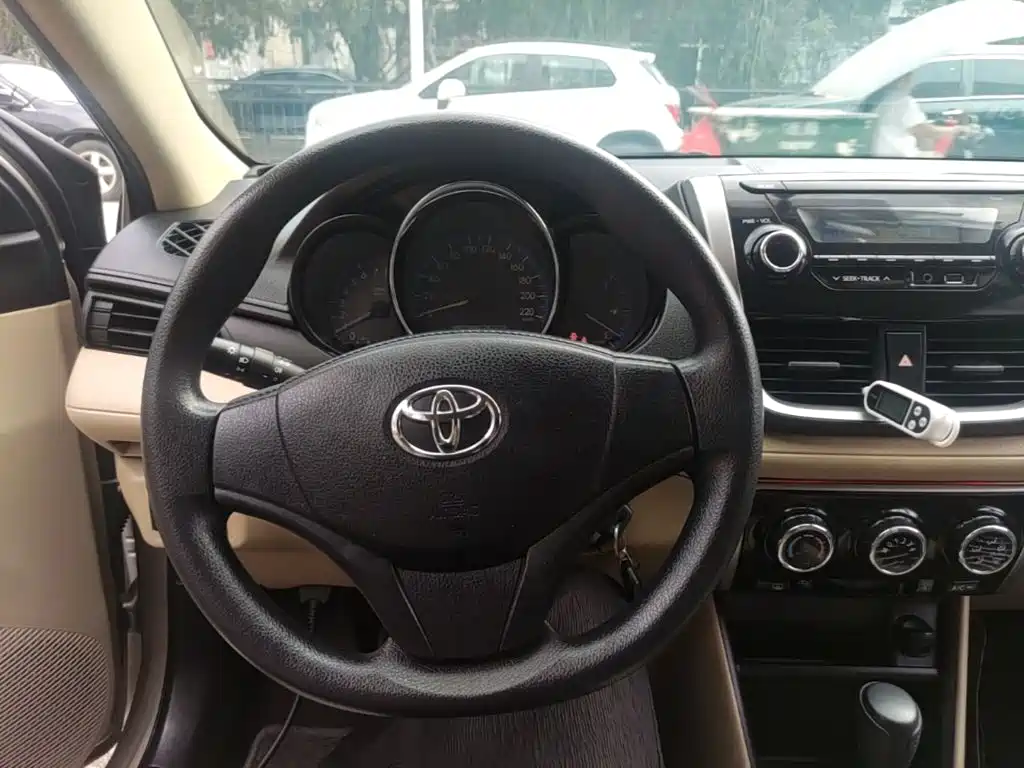 Toyota Vios FS — фото 11