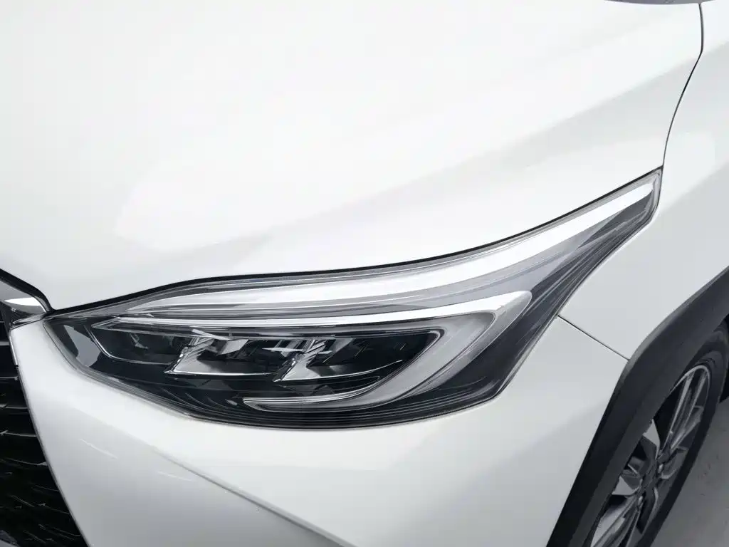 Toyota Yaris L — фото 7