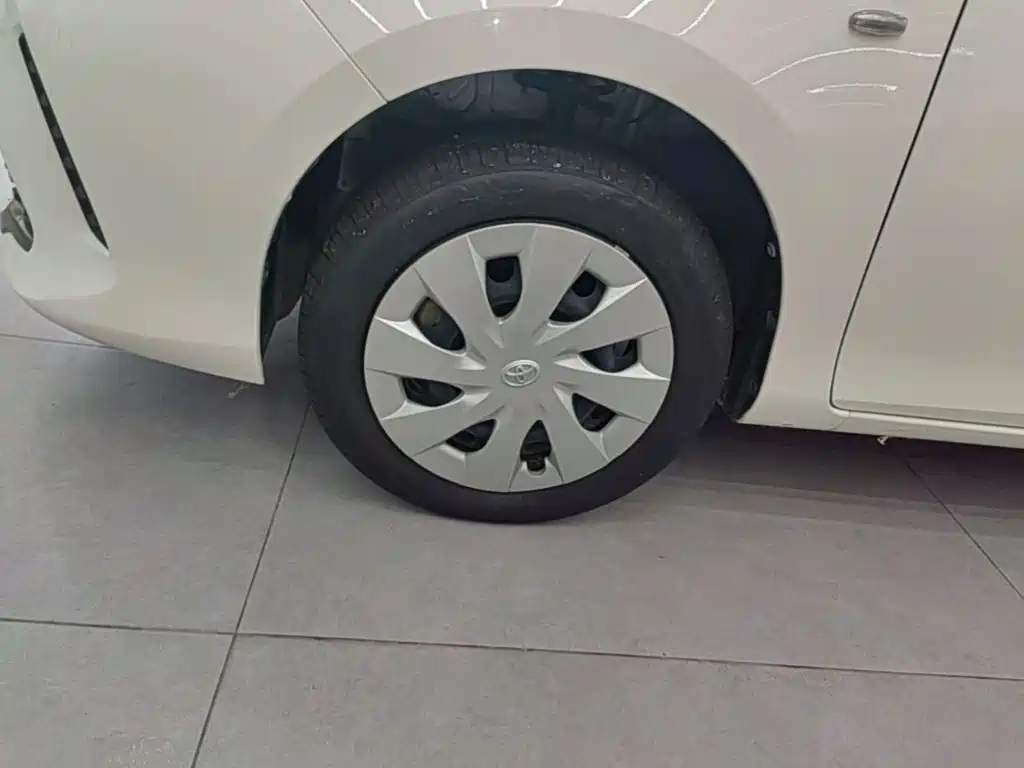 Toyota Vios FS — фото 23