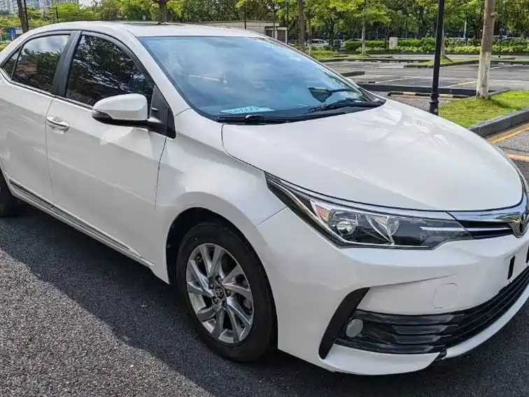 Toyota Corolla — фото 2