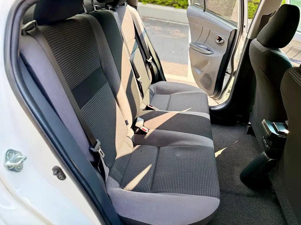 Toyota Vios — фото 15