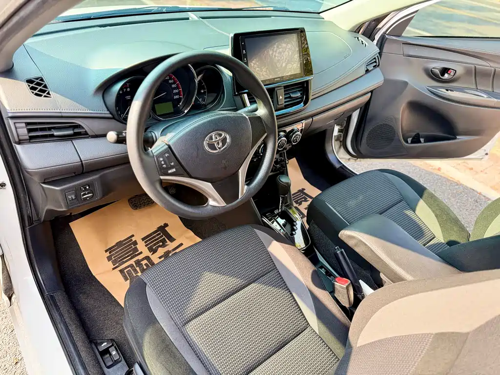 Toyota Vios — фото 9